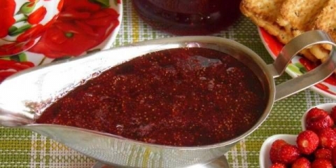 Džem od šumskih jagoda